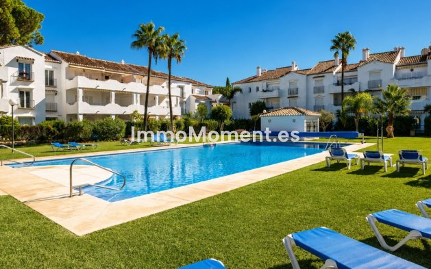 Resale - Apartment - Estepona - Estepona Centro