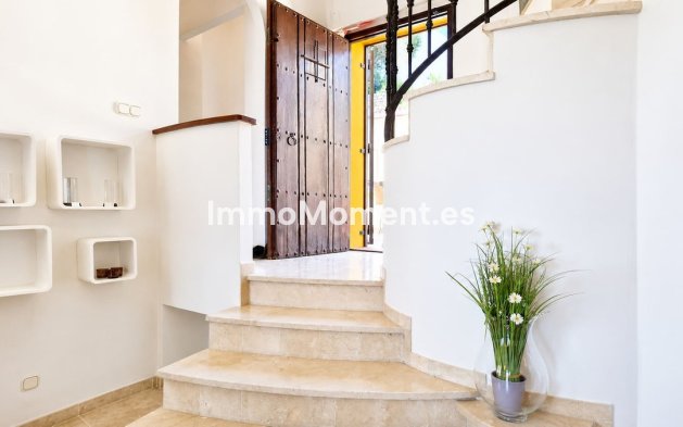 Resale - Detached villa - Manilva - La Duquesa