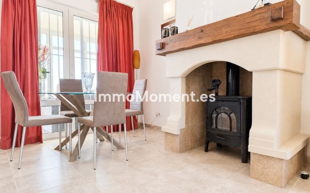 Resale - Detached villa - Manilva - La Duquesa