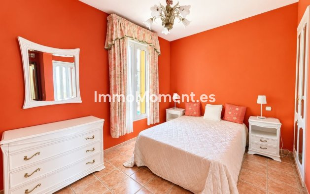 Resale - Detached villa - Manilva - La Duquesa