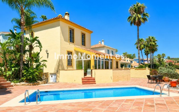 Resale - Detached villa - Manilva - La Duquesa