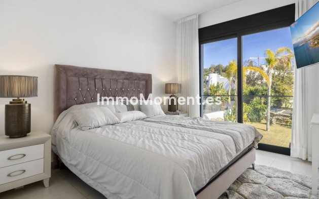 Wiederverkauf - Freistehende Villa - Benalmadena - Torremuelle