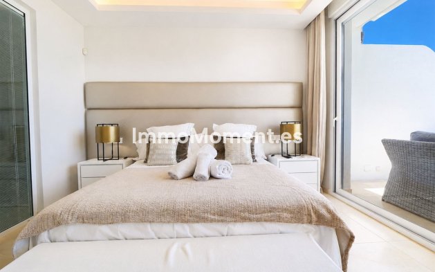 Resale - Apartment - Marbella - Puerto de Cabopino