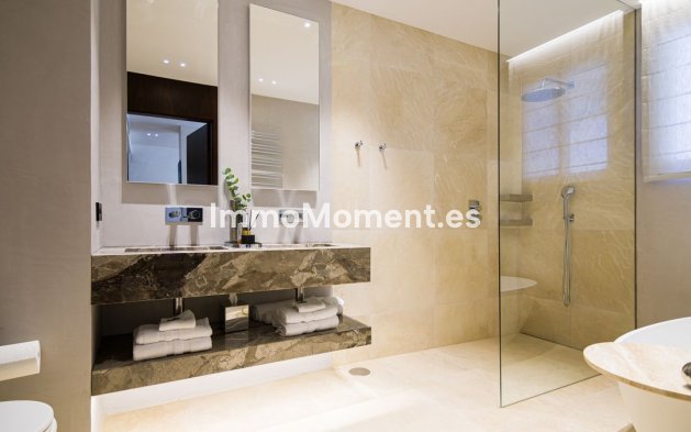 Bestaande woning - Vrijstaande villa - Marbella - Las Chapas