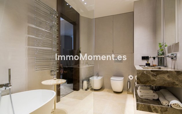 Bestaande woning - Vrijstaande villa - Marbella - Las Chapas