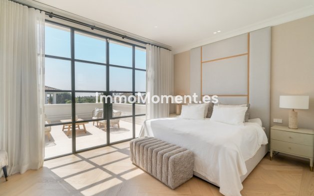 Resale - Detached villa - Marbella - Nueva Andalucía