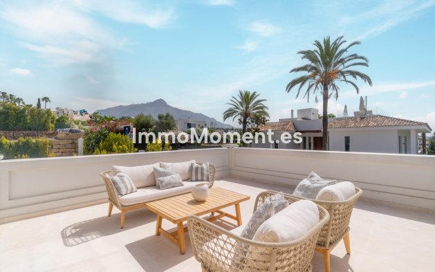 Resale - Detached villa - Marbella - Nueva Andalucía