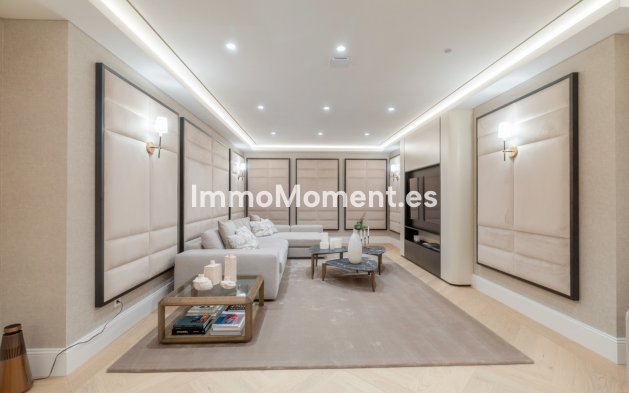 Resale - Detached villa - Marbella - Nueva Andalucía
