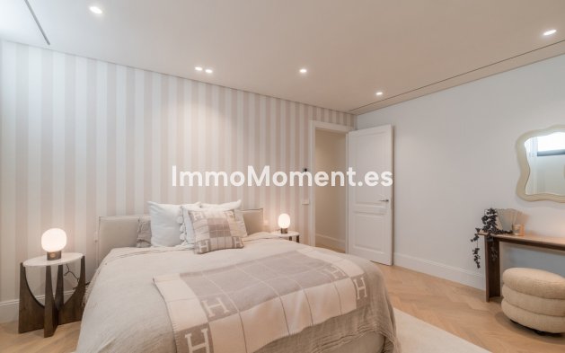 Resale - Detached villa - Marbella - Nueva Andalucía
