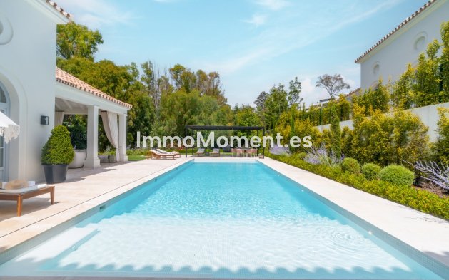 Resale - Detached villa - Marbella - Nueva Andalucía