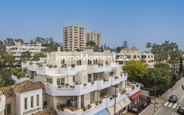 Resale - Apartment - Marbella - Nueva Andalucía