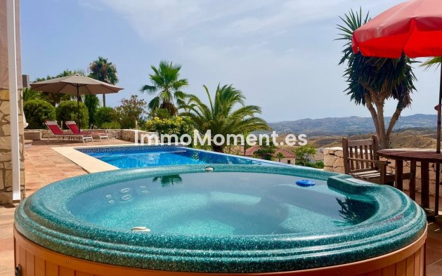 Bestaande woning - Vrijstaande villa - Mijas - Valtocado