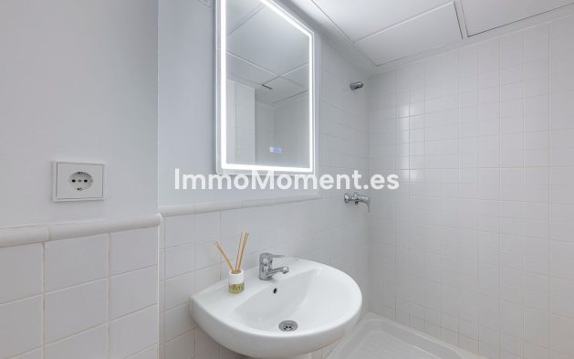 Bestaande woning - Appartement - Estepona  - Cancelada