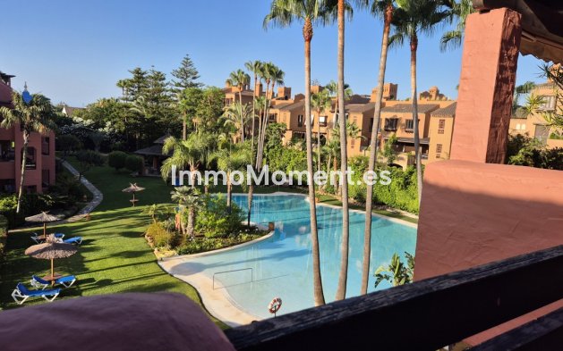 Resale - Apartment - Marbella - Guadalmina Baja