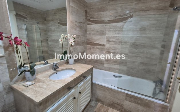 Resale - Apartment - Marbella - Guadalmina Baja