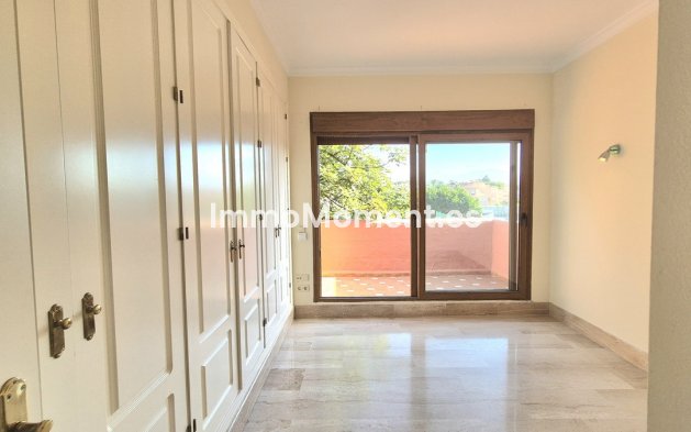 Resale - Apartment - Marbella - Guadalmina Baja