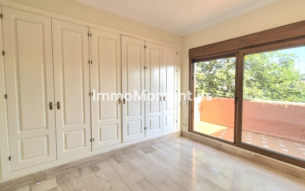 Resale - Apartment - Marbella - Guadalmina Baja