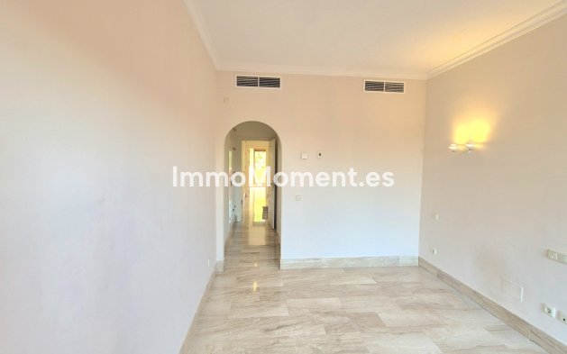 Resale - Apartment - Marbella - Guadalmina Baja