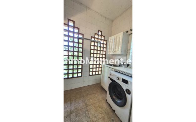 Resale - Apartment - Marbella - Guadalmina Baja