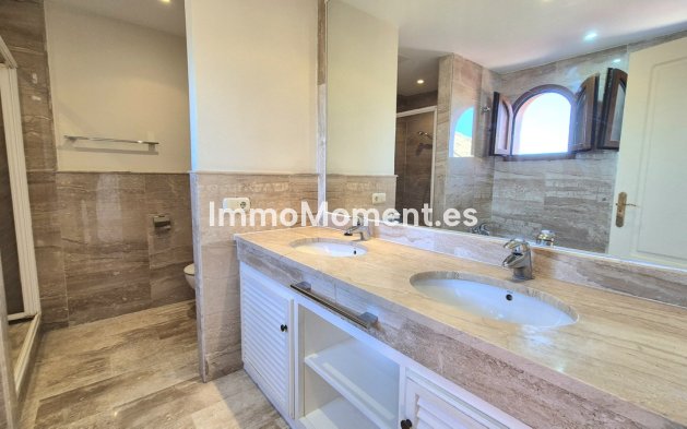 Resale - Apartment - Marbella - Guadalmina Baja