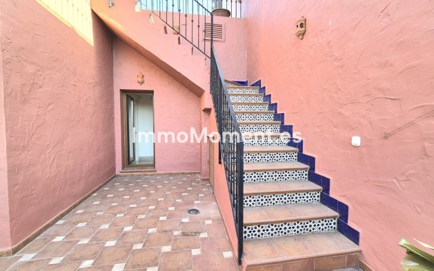 Resale - Apartment - Marbella - Guadalmina Baja