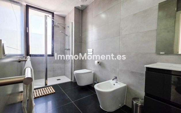 Resale - Detached villa - Manilva - La Duquesa