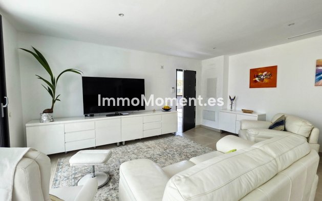 Resale - Detached villa - Manilva - La Duquesa