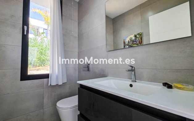 Resale - Detached villa - Manilva - La Duquesa