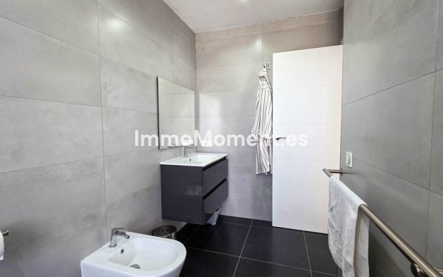 Resale - Detached villa - Manilva - La Duquesa