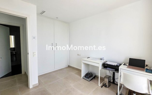 Resale - Detached villa - Manilva - La Duquesa