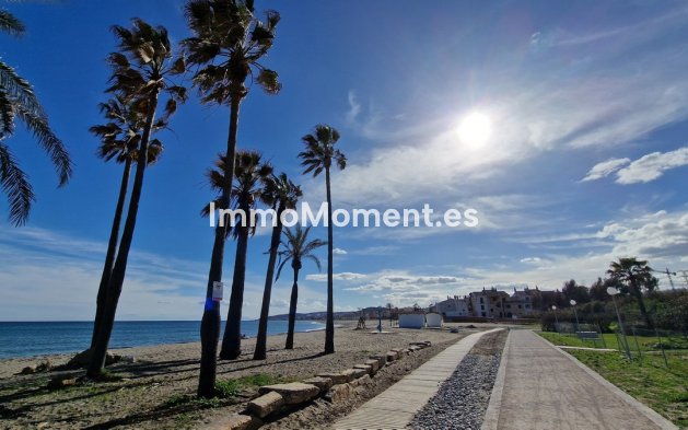 Resale - Detached villa - Manilva - La Duquesa