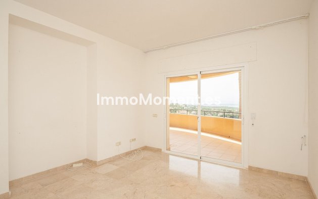 Resale - Apartment - Marbella - Elviria