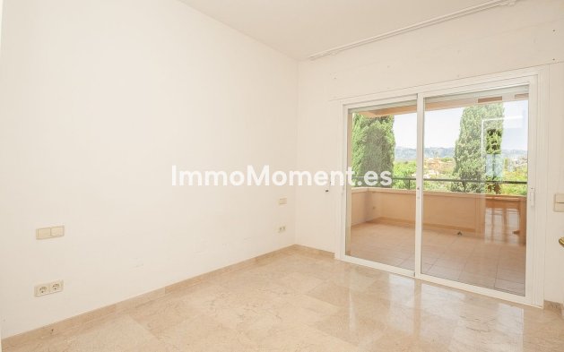Resale - Apartment - Marbella - Elviria