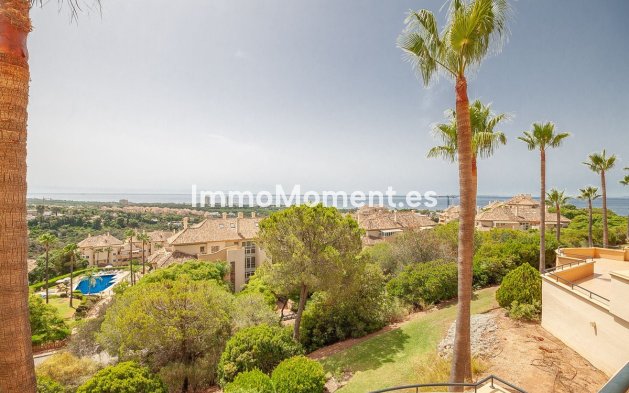 Resale - Apartment - Marbella - Elviria