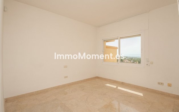 Resale - Apartment - Marbella - Elviria