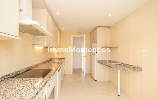 Resale - Apartment - Marbella - Elviria