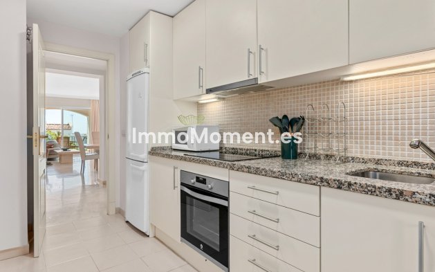 Resale - Apartment - Benahavís - Benahavís Centro