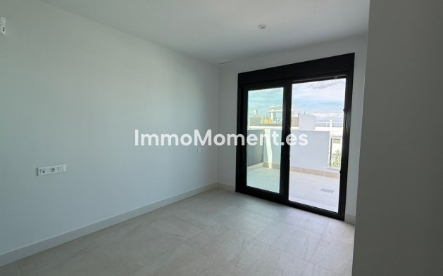 Resale - Apartment - Torrevieja - Torrevieja Centro