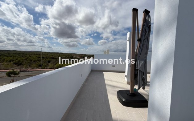 Resale - Apartment - Torrevieja - Torrevieja Centro