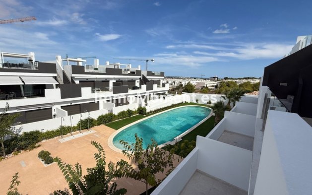 Resale - Apartment - Torrevieja - Torrevieja Centro