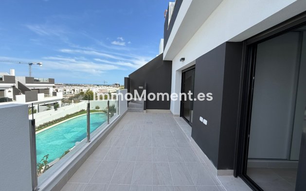 Resale - Apartment - Torrevieja - Torrevieja Centro
