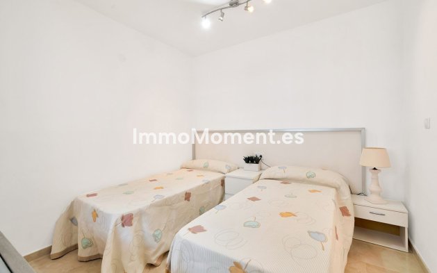 Resale - Apartment - Marbella - Nueva Andalucía