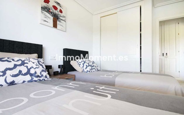 Resale - Apartment - Orihuela - Campoamor Golf