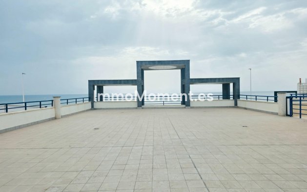 Resale - Apartment - Torrevieja - La Mata