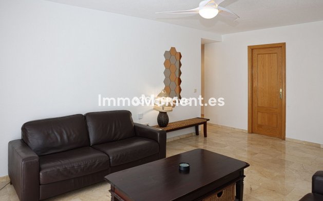 Resale - Apartment - Benahavís - Benahavís Centro