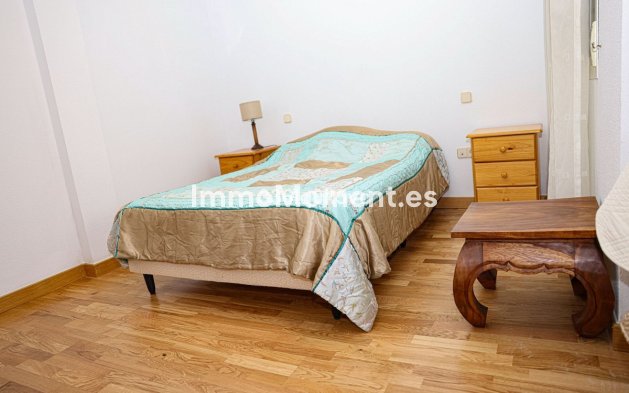 Resale - Apartment - Benahavís - Benahavís Centro