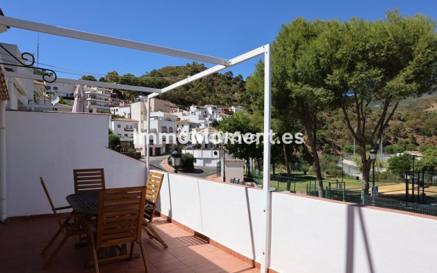 Resale - Apartment - Benahavís - Benahavís Centro