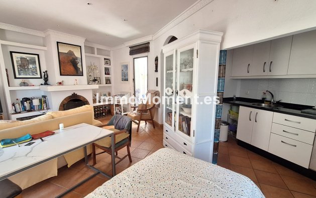 Wiederverkauf - Freistehende Villa - Estepona  - Estepona Centro