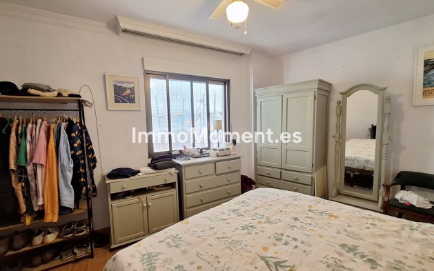 Wiederverkauf - Freistehende Villa - Estepona  - Estepona Centro