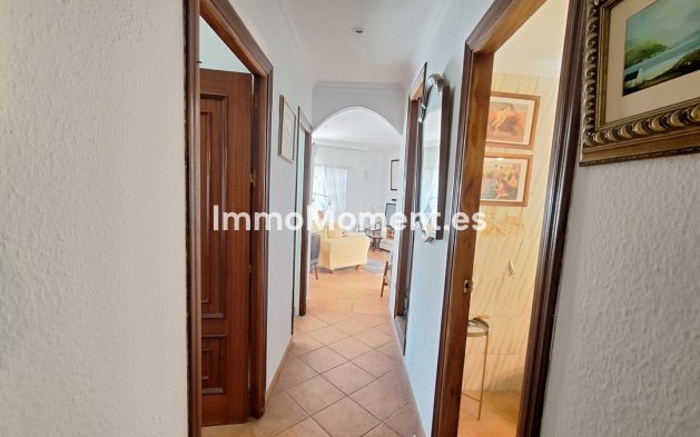 Wiederverkauf - Freistehende Villa - Estepona  - Estepona Centro
